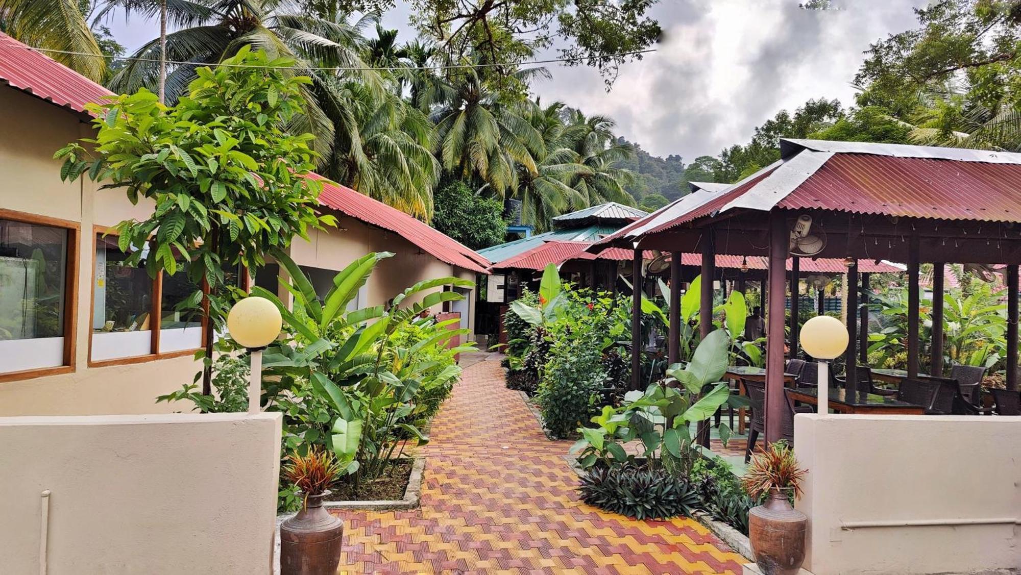 Kathmandu Resort Govind Nagar Bagian luar foto