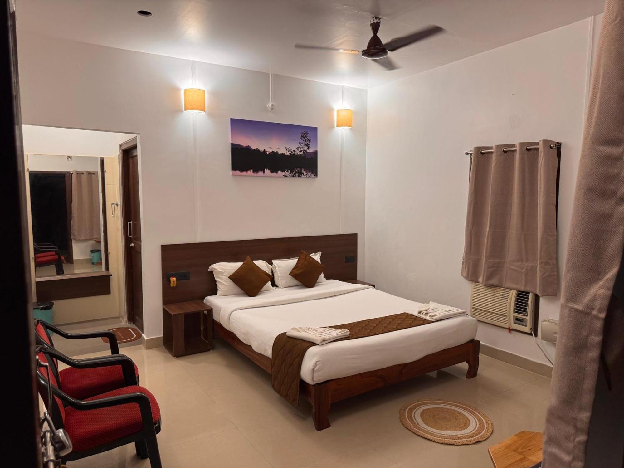 Kathmandu Resort Govind Nagar Bagian luar foto